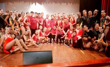 kìmbara Latín Show